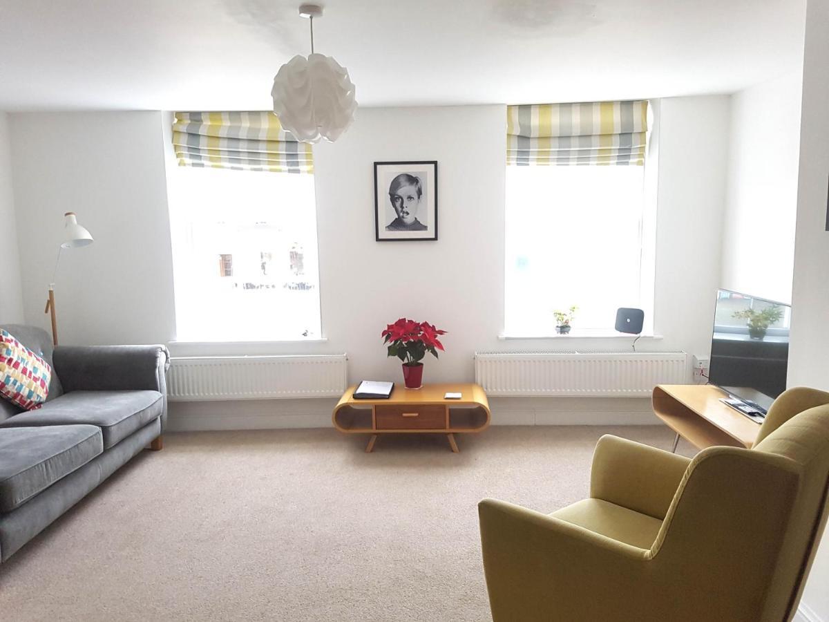 Warwick Market Place Apartment Luaran gambar
